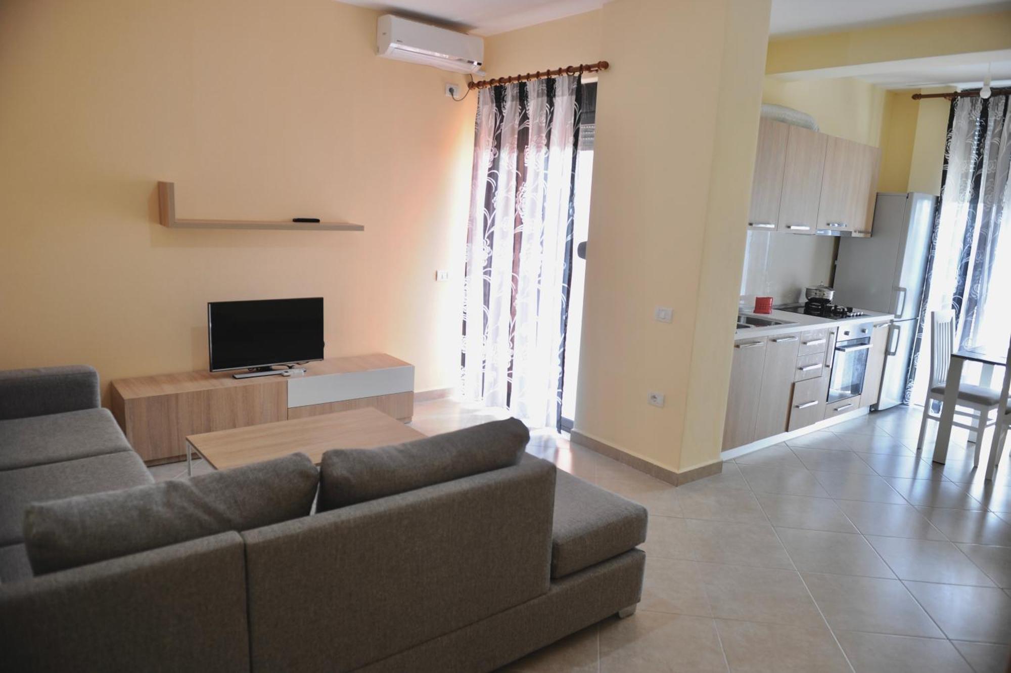 Plazhi San Pietro Hotel Fish Land מראה חיצוני תמונה
