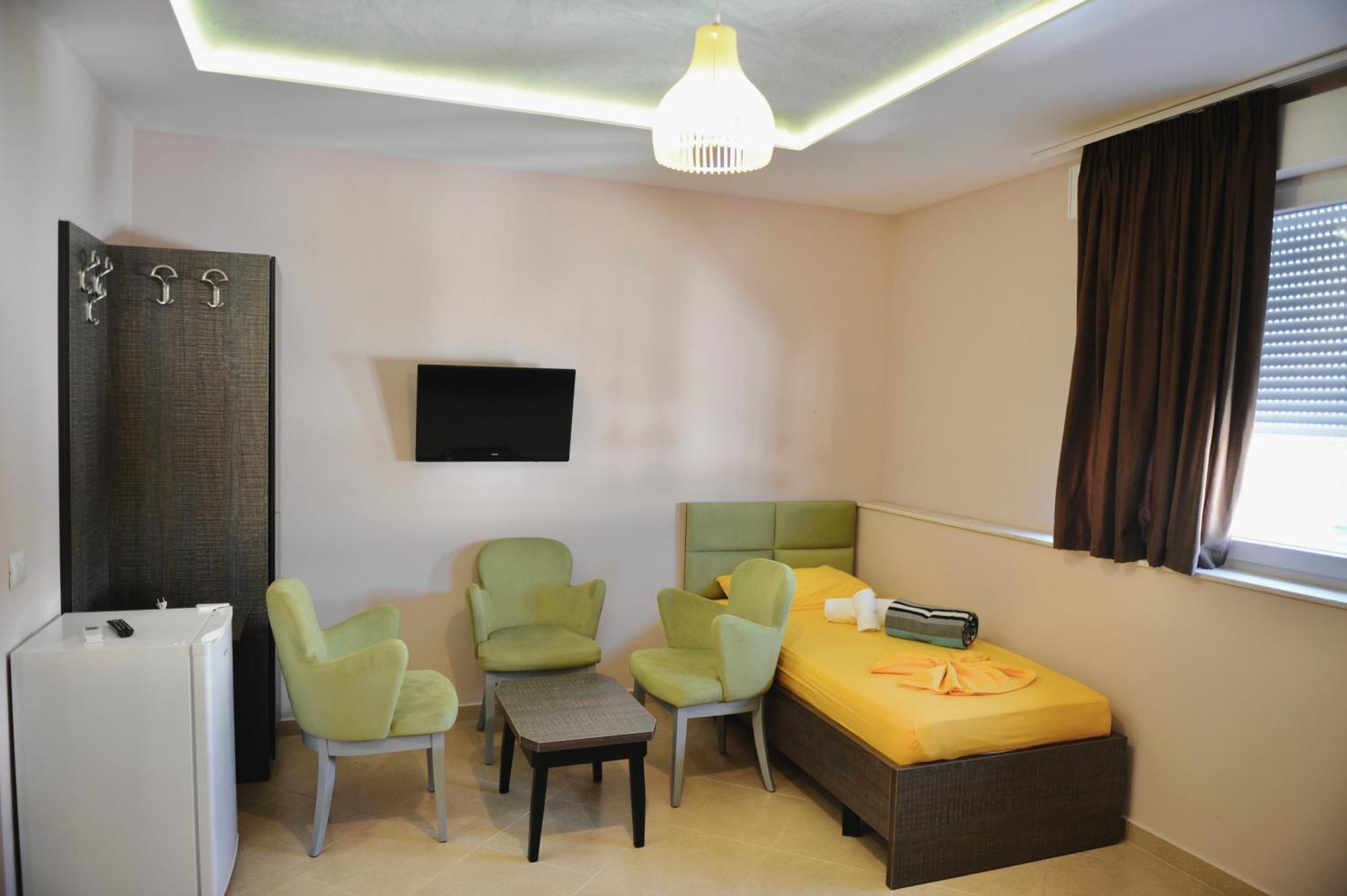 Plazhi San Pietro Hotel Fish Land מראה חיצוני תמונה